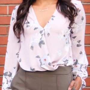 Dynamite floral bodysuit in Size Medium